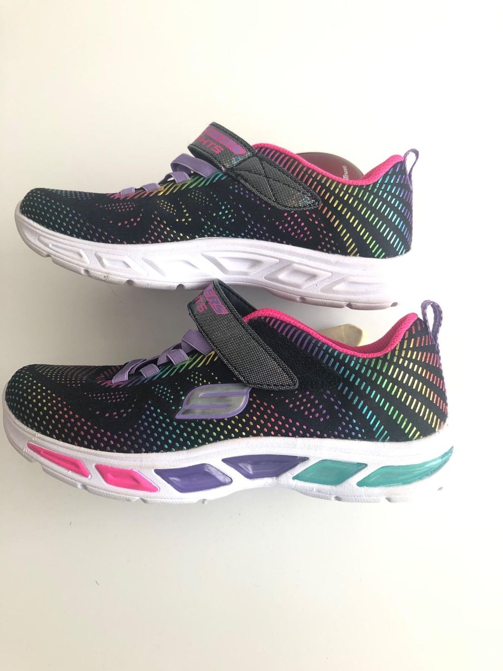 Skechers Scarpe per ragazze: Skechers Sneaker Gr. 35 Mit Licht – Usato da Egg b. Zürich venduto da egg2665 2