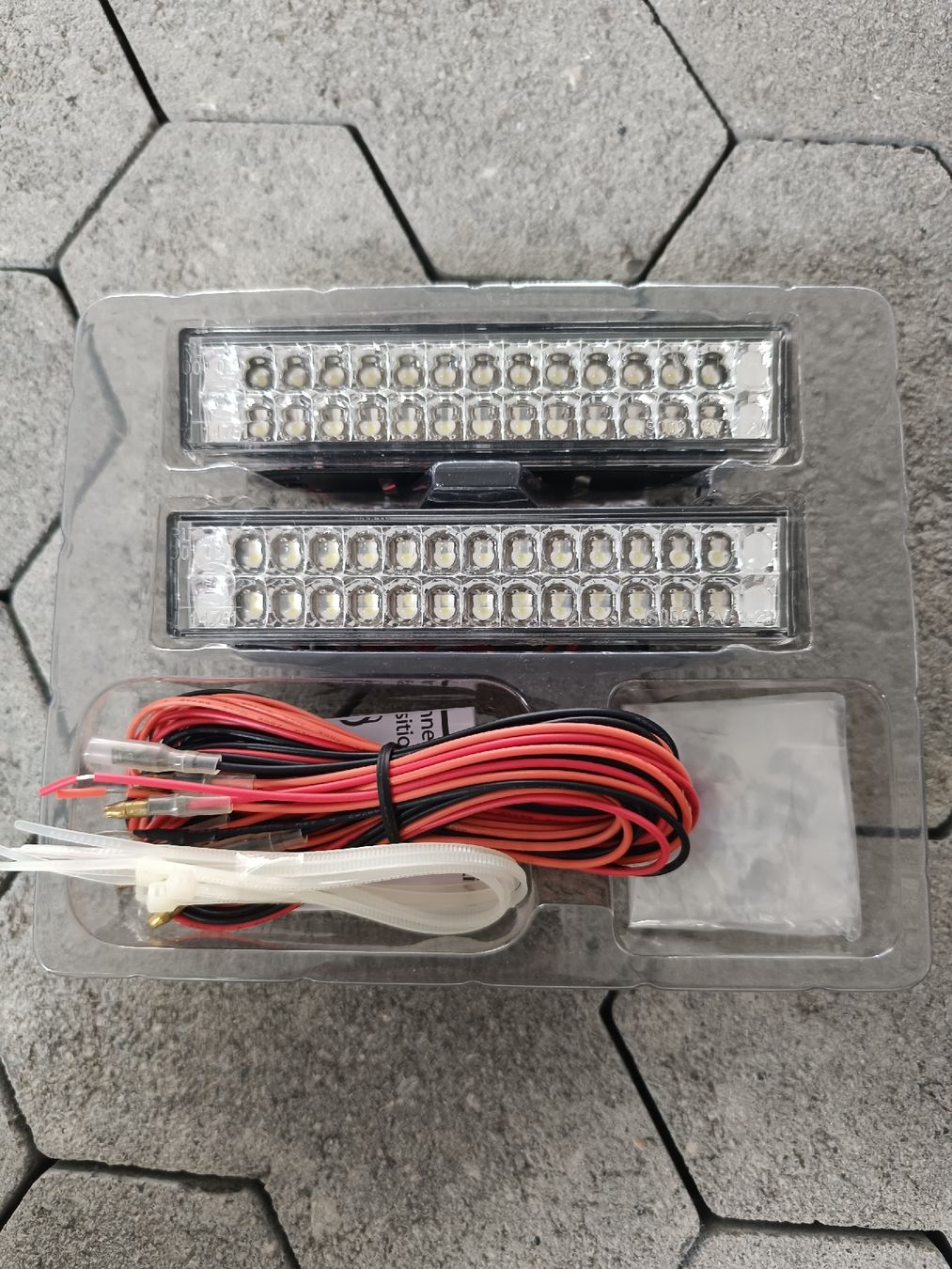 Phares: LED Tragfahrlicht 12V – Neuf avec emballage d'origine à Rickenbach LU par cornel66 1