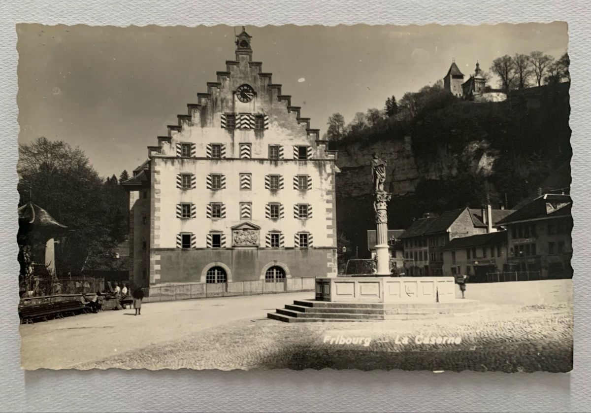 Cartoline postali: Ansichtskarten Schweiz - Fribourg, Planche Supérieure, FR – Usato da Düdingen venduto da polytropon_5 1