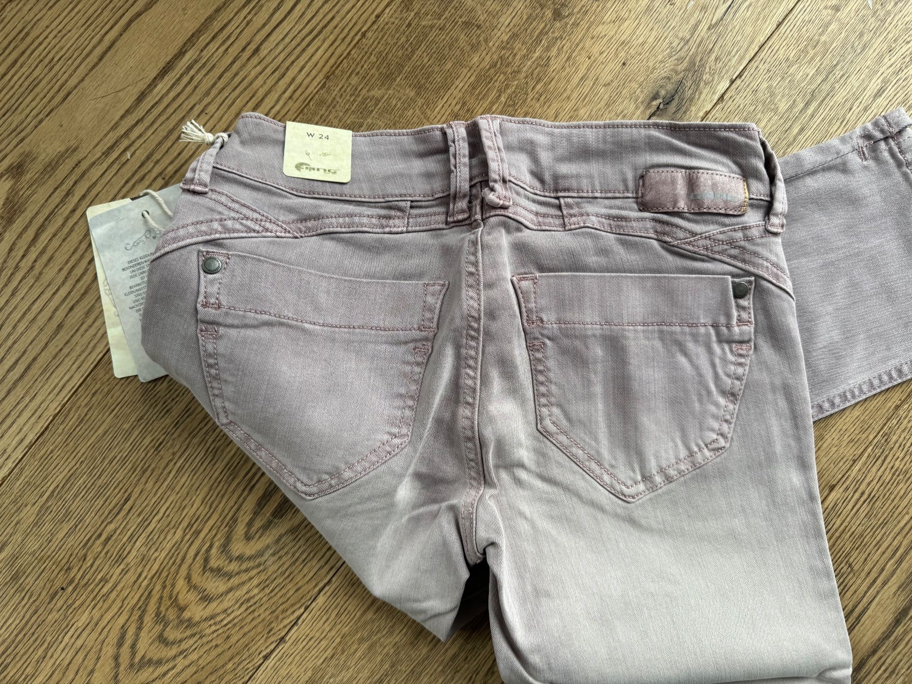 Pantaloni: Hose, Shorts Gang //NEU// 24 – Nuovo (secondo la descrizione) da Stettfurt venduto da outlet72 1