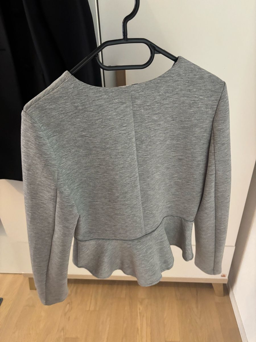 H&M Jacken: H&M Blazer grau & Jacke schwarz Grösse 36  – Gebraucht aus Geroldswil von ele_7hkp 4