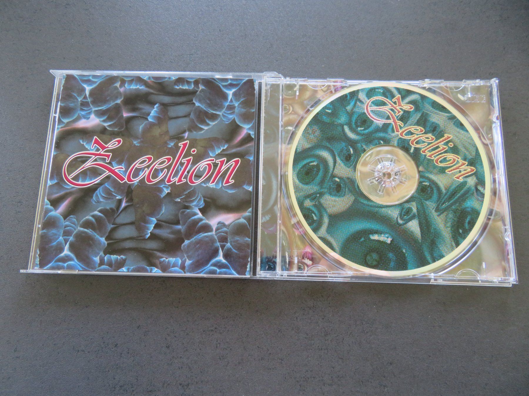 CD: ZEELION Same HEAVY METAL Hard Rock CD – Usato da Niederbipp venduto da Onyx32