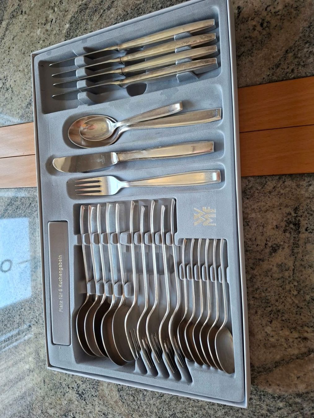 Set di posate: Silberbesteckgarnitur 6teilig – Usato da Remigen venduto da cyrusvirus