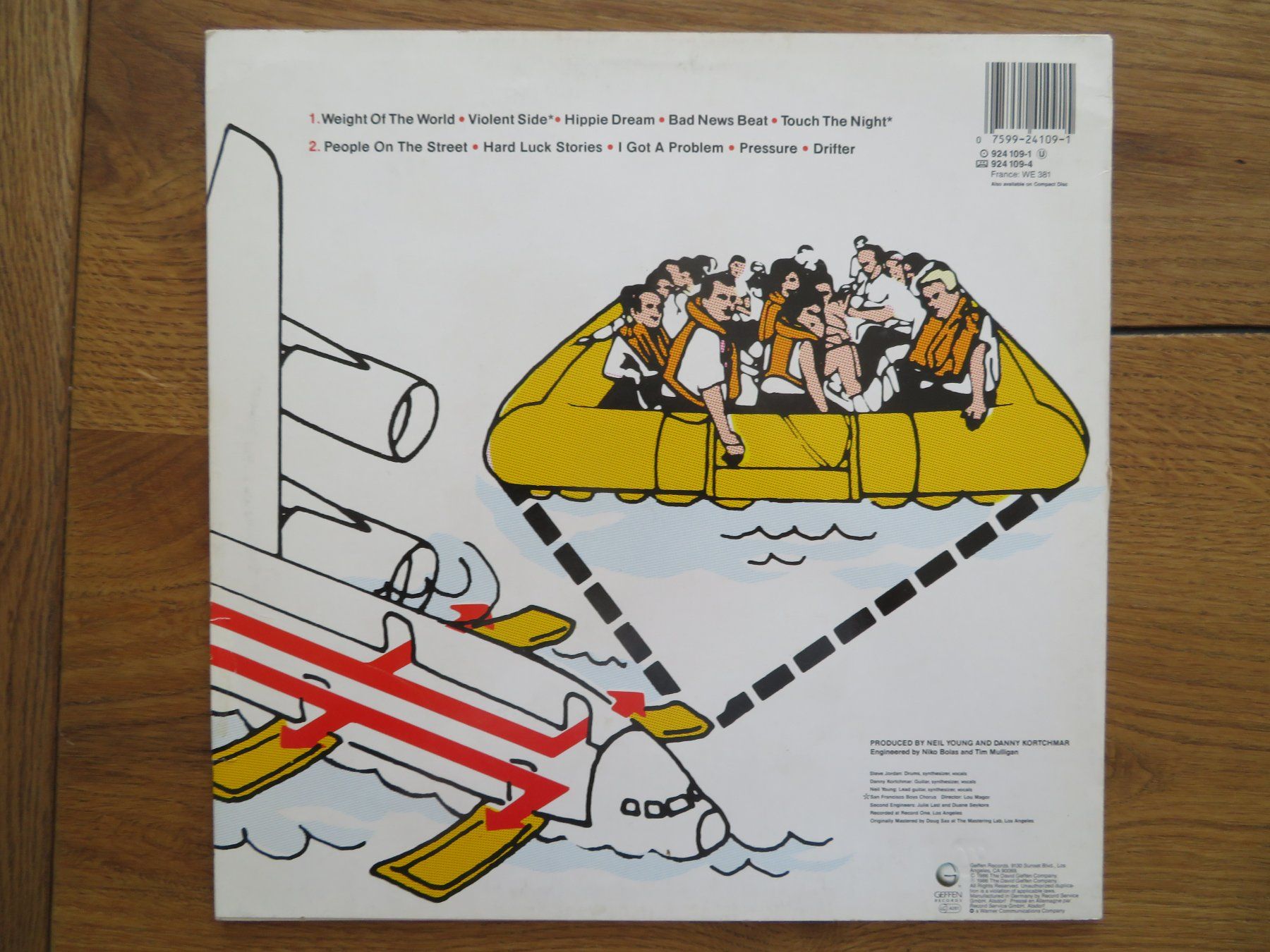 Dischi in vinile: NEIL YOUNG LP LANDING ON WATER – Nuovo (secondo la descrizione) da Zürich venduto da max_cp5f 1