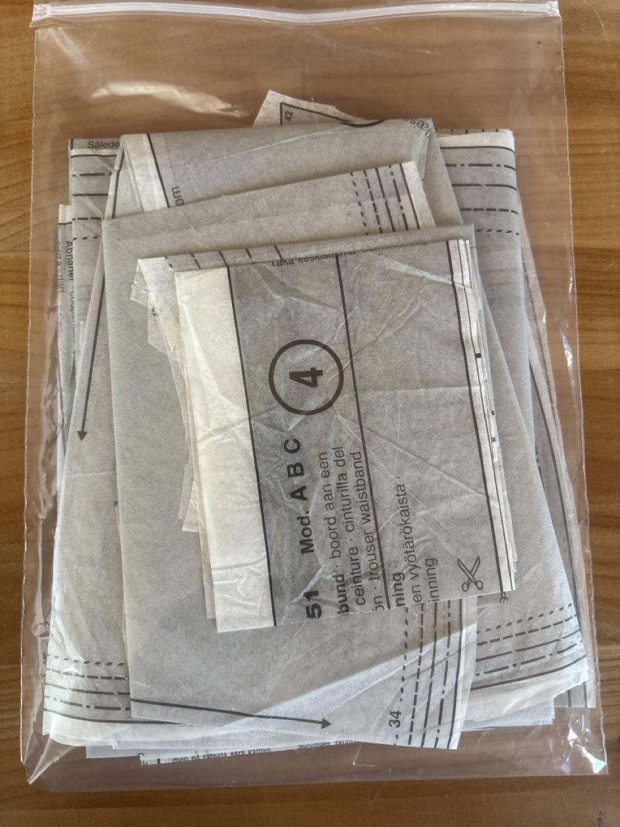Cartamodelli: Schnittmuster für Damen Hose – Usato da Rümlang venduto da euqinom16 1