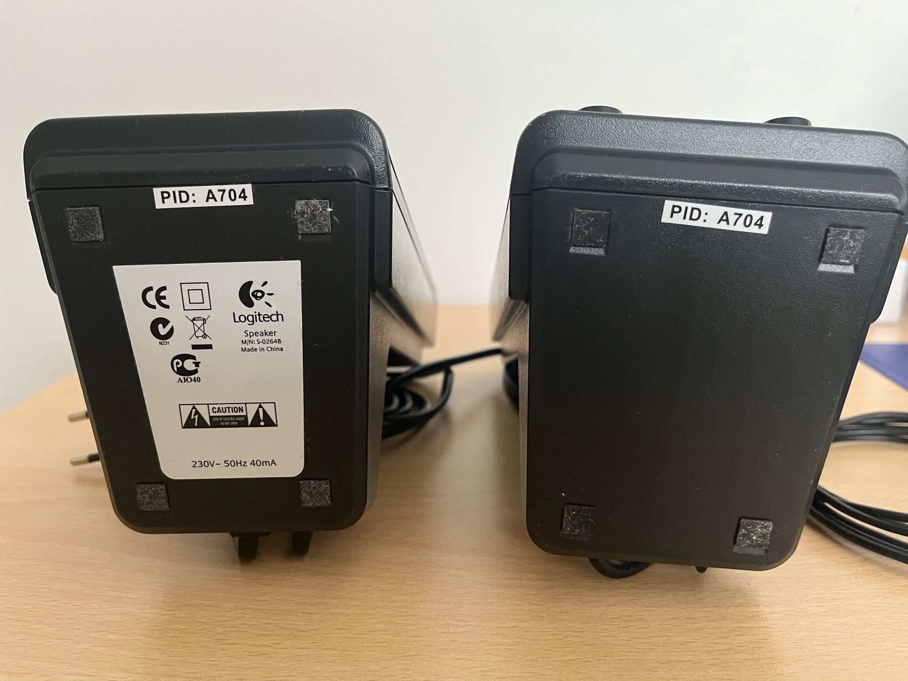 Logitech Lautsprecher: Set Logitech X-140 Computer Lautsprecher – Gebraucht aus Siebnen von  3