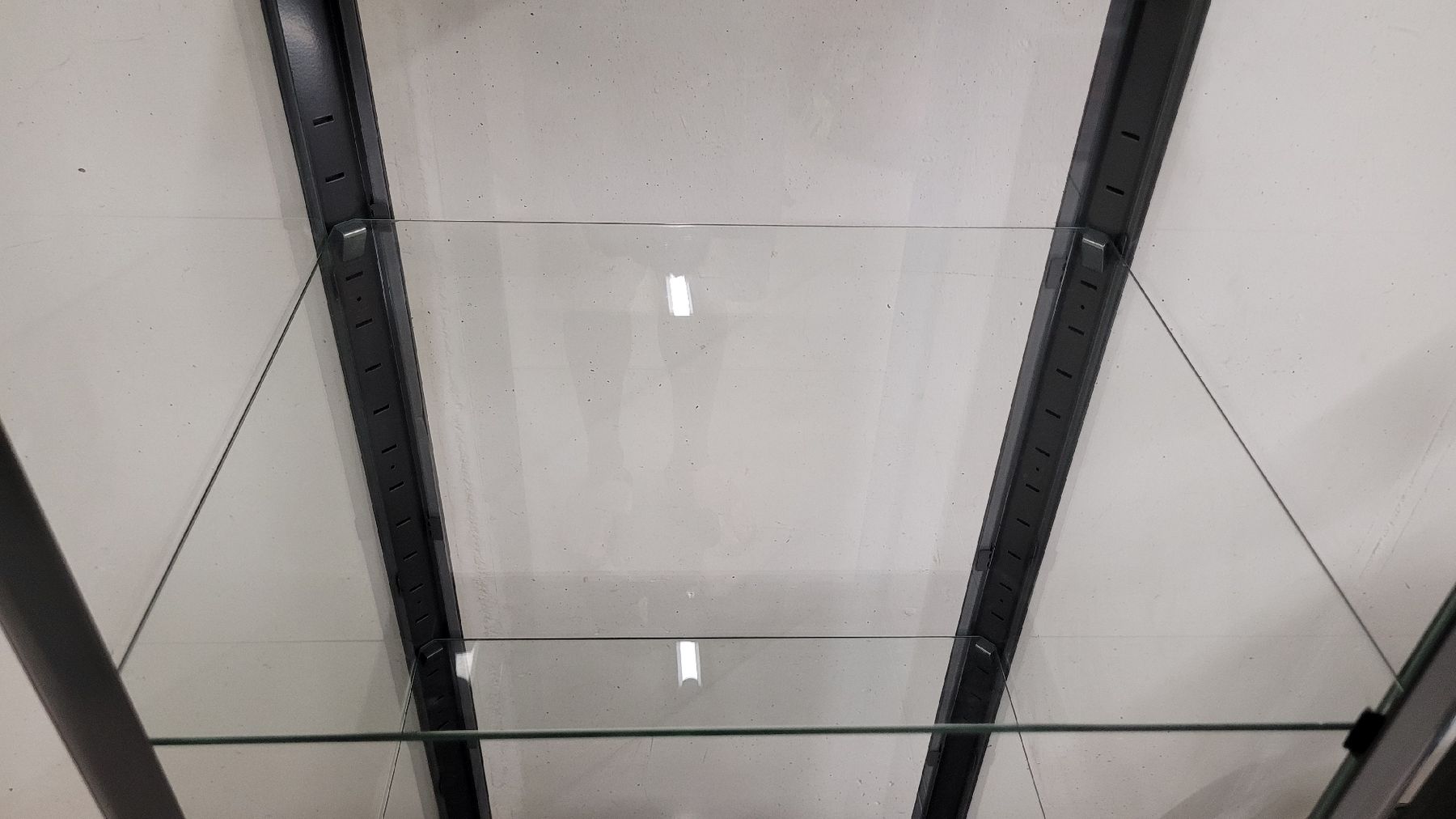 Ikea Vitrines: Ikea - Vitrine FABRIKÖR 57x150cm – D'occasion à Münchenbuchsee par Scorsy 6