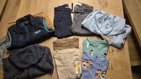 Kinder Kleider Set Jungs 98, teils 104