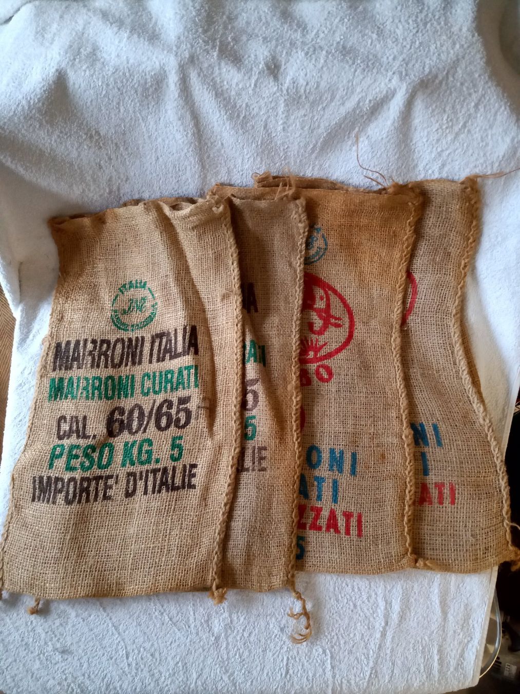 Tessuti: Marroni Jutesack / Jutesäcke – Usato da Oberegg venduto da A-Z.Handel.Loehrer