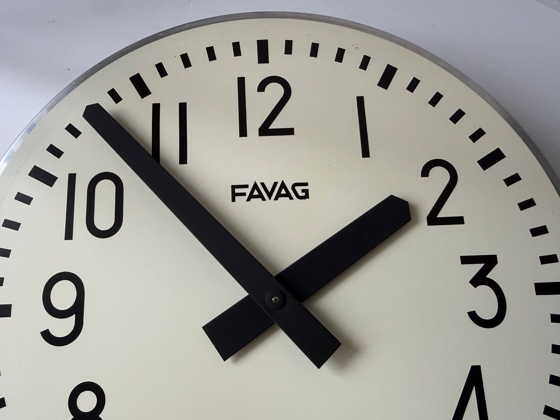 Montres: FAVAG Industrieuhr – D'occasion à Zwingen par moje1 1