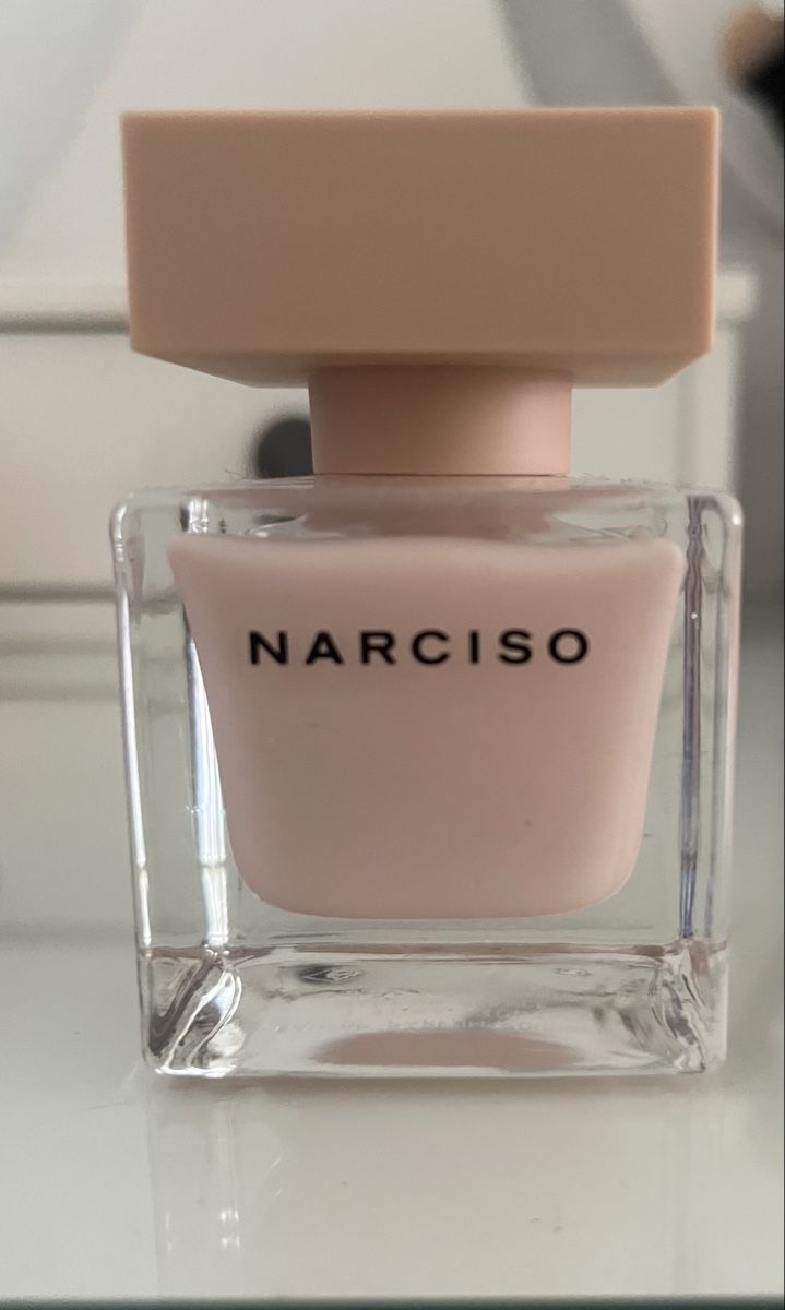 Narciso Rodriguez Profumi & Eau de Toilette: Narciso Rodriguez poudrée Eau de Parfum 30ml – Nuovo (secondo la descrizione) da Wohlen AG venduto da yag_56sd