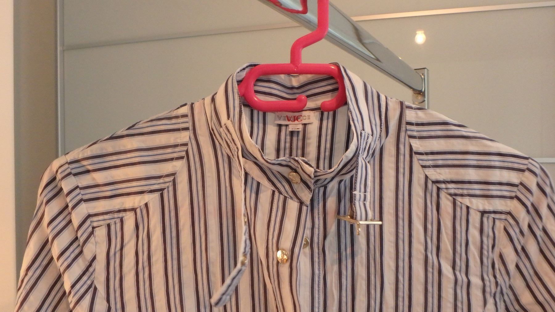 Versace Camicette: Versace Bluse Grösse XS – Usato da Vaduz venduto da RapunzelLissi 1