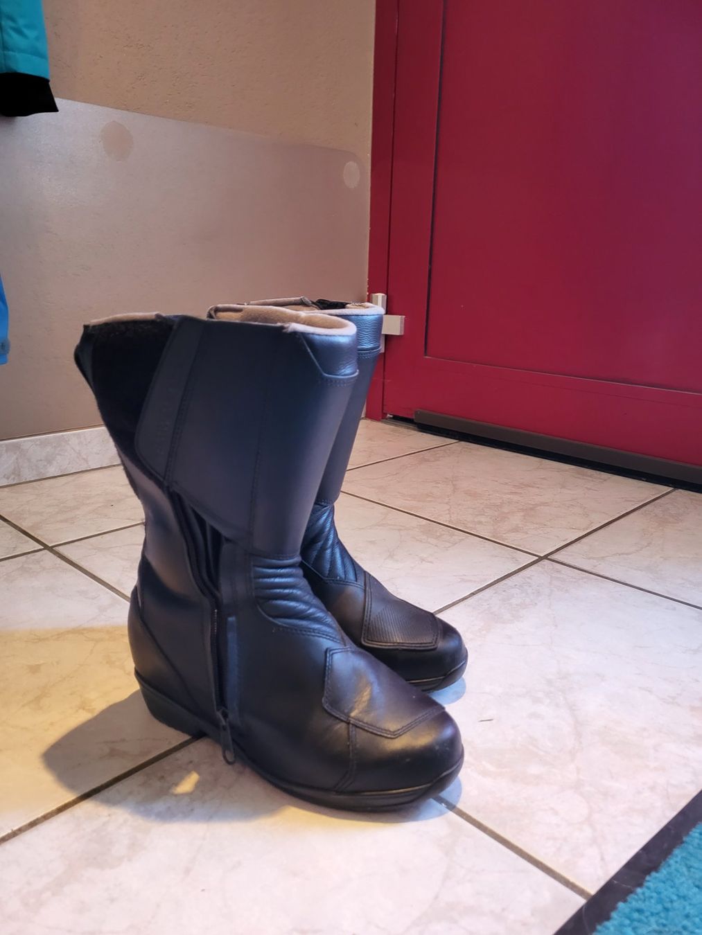 Damenschuhe: Motorradstiefel BMW Damen Gr. 41 – Gebraucht aus Bärschwil von lau_wn56
