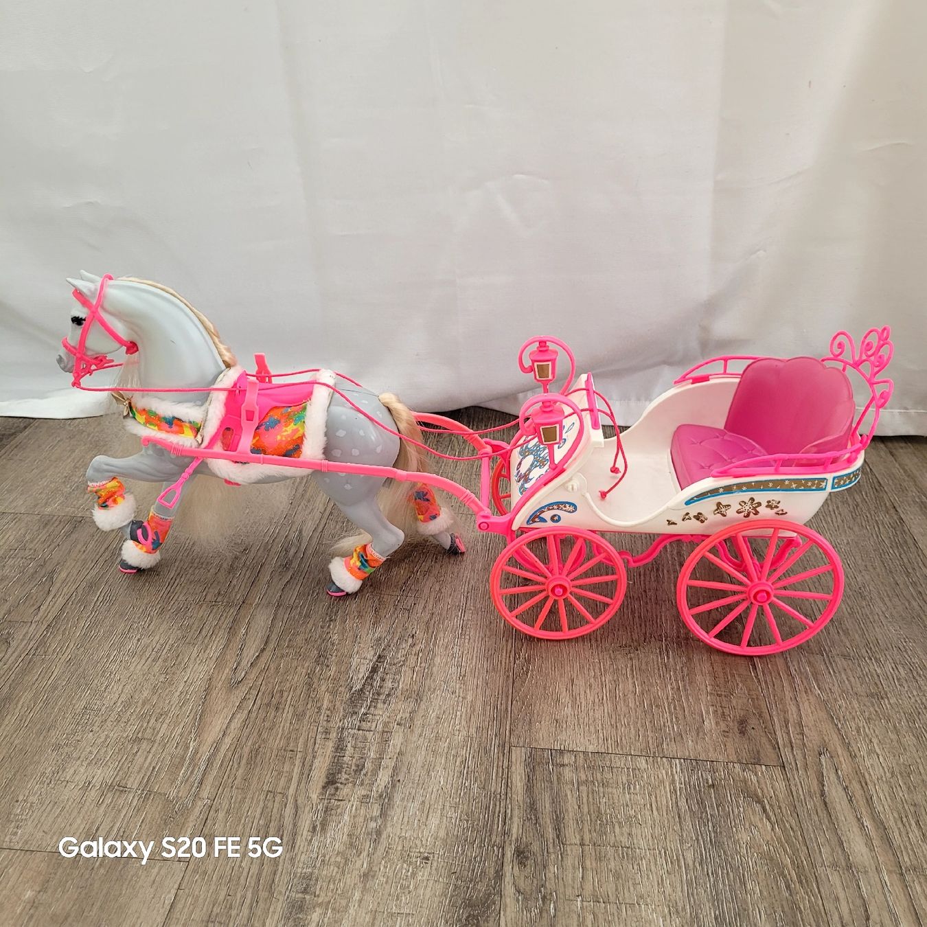Jouets: Barbie Pferd Blizzard mit Kutsche/Schlitten – D'occasion à Niederbuchsiten par klengyel 3