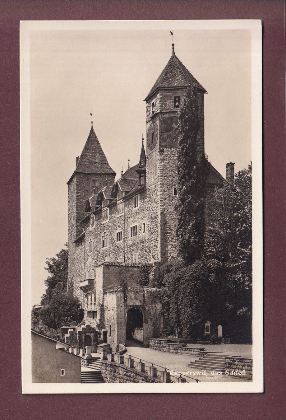 Cartoline postali: RAPPERSWIL - Schloss – Usato da Pully venduto da nicecards