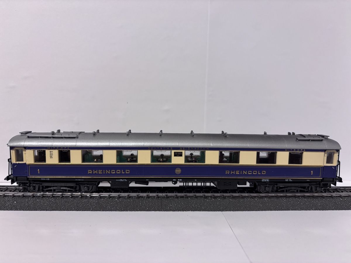 Liliput Modellini di ferrovie: LILIPUT Rheingold Wagenset – Usato da Lungern venduto da Tim_pr7p 3