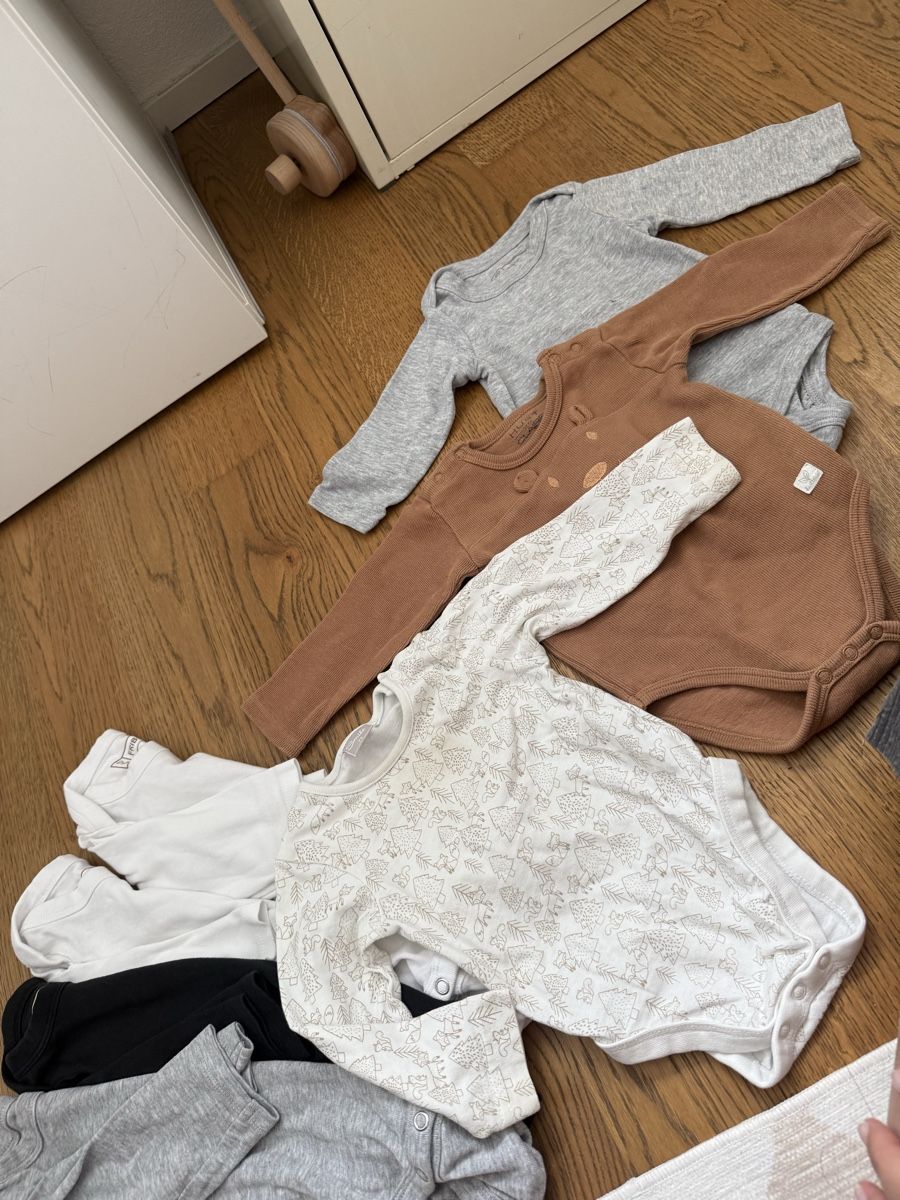 Ensembles coordonnés: Kleider Paket Grösse 74 – D'occasion à Pfäffikon ZH par Die_Wislis 2
