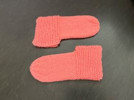 Handgestrickte Bettsocken. 40/41 mit doppelter Wolle gestri