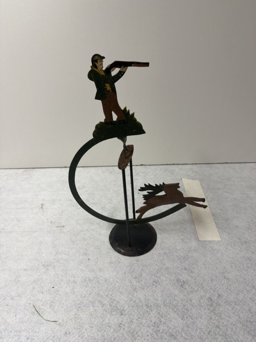 Statuette: Antike Pendelfigur Jäger – Usato da Dagmersellen venduto da INEICHEN-MULTIMEDIA 2