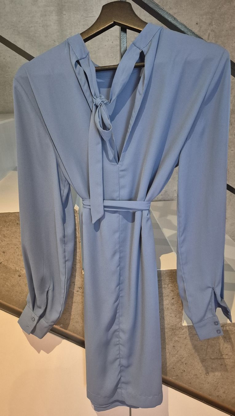Selected Kleider: Kleid Selected Femme Small – Gebraucht aus Rombach von N_G 2