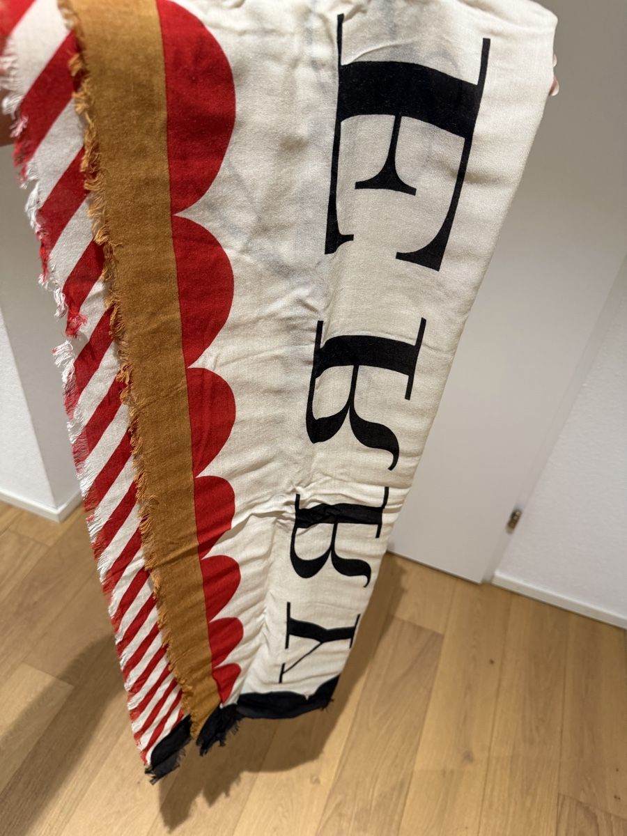 Burberry Foulard & Sciarpe: Burberry Schal – Nuovo e nell'imballaggio originale da Geroldswil venduto da JosiZ 1