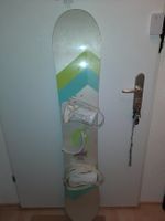 Snowboard mit Bindung