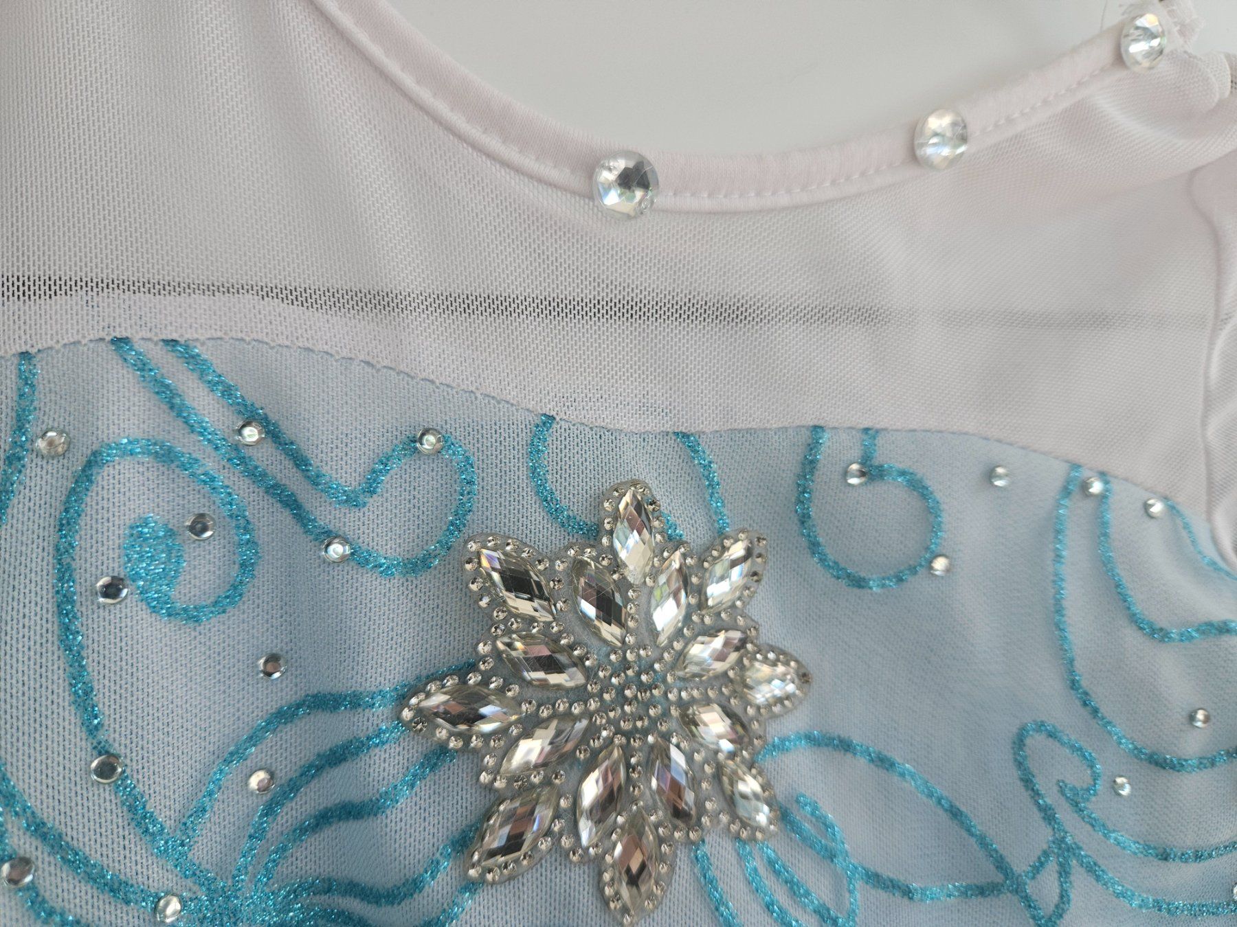 Costumi: Frozen Anna & Elsa Kleid Gr. 110  mit Accessoires – Usato da Herrliberg venduto da Jummi 5