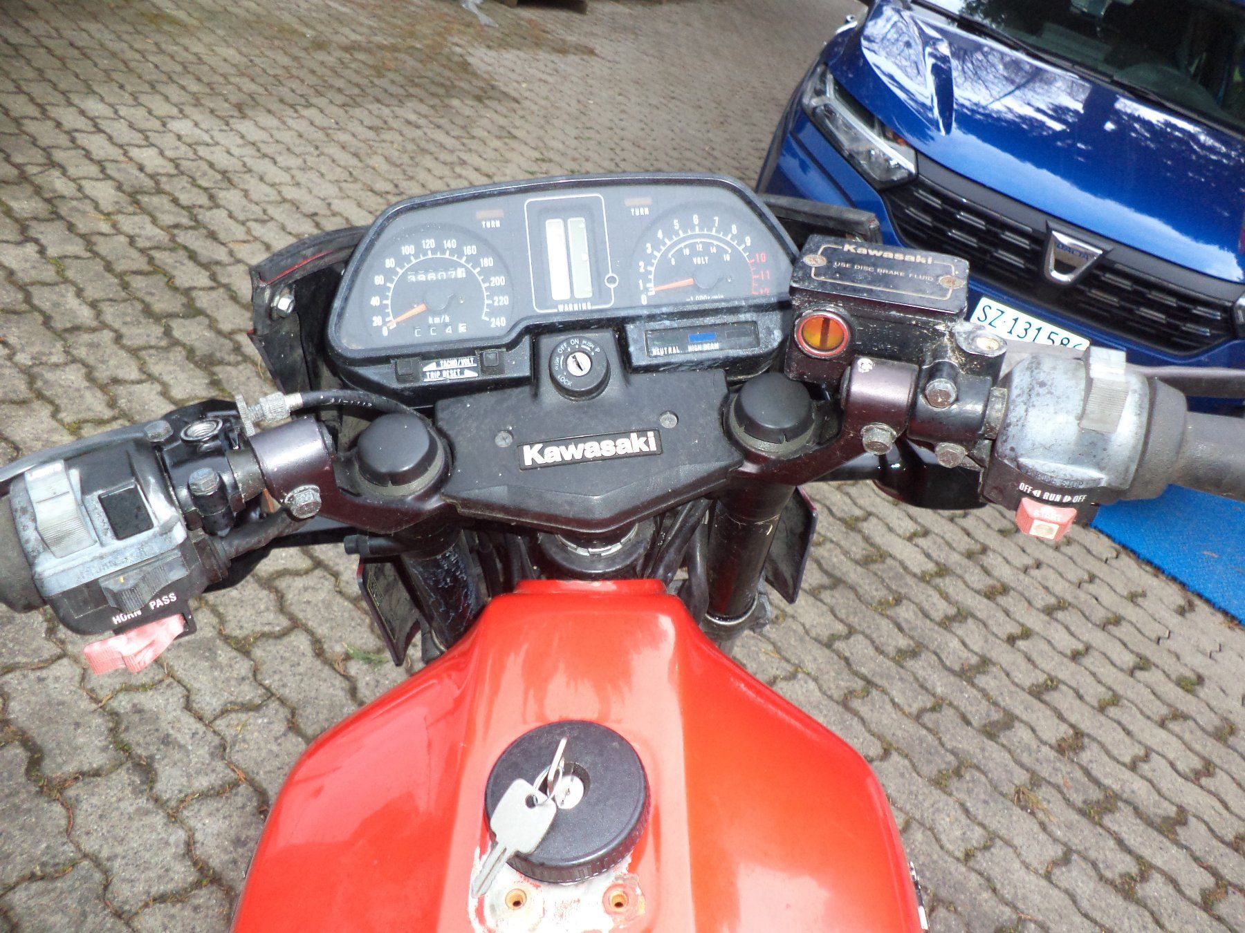 Kawasaki Strasse: Kawasaki GPZ 550H 1982 – Defekt aus Oetwil am See von Avenger07 6