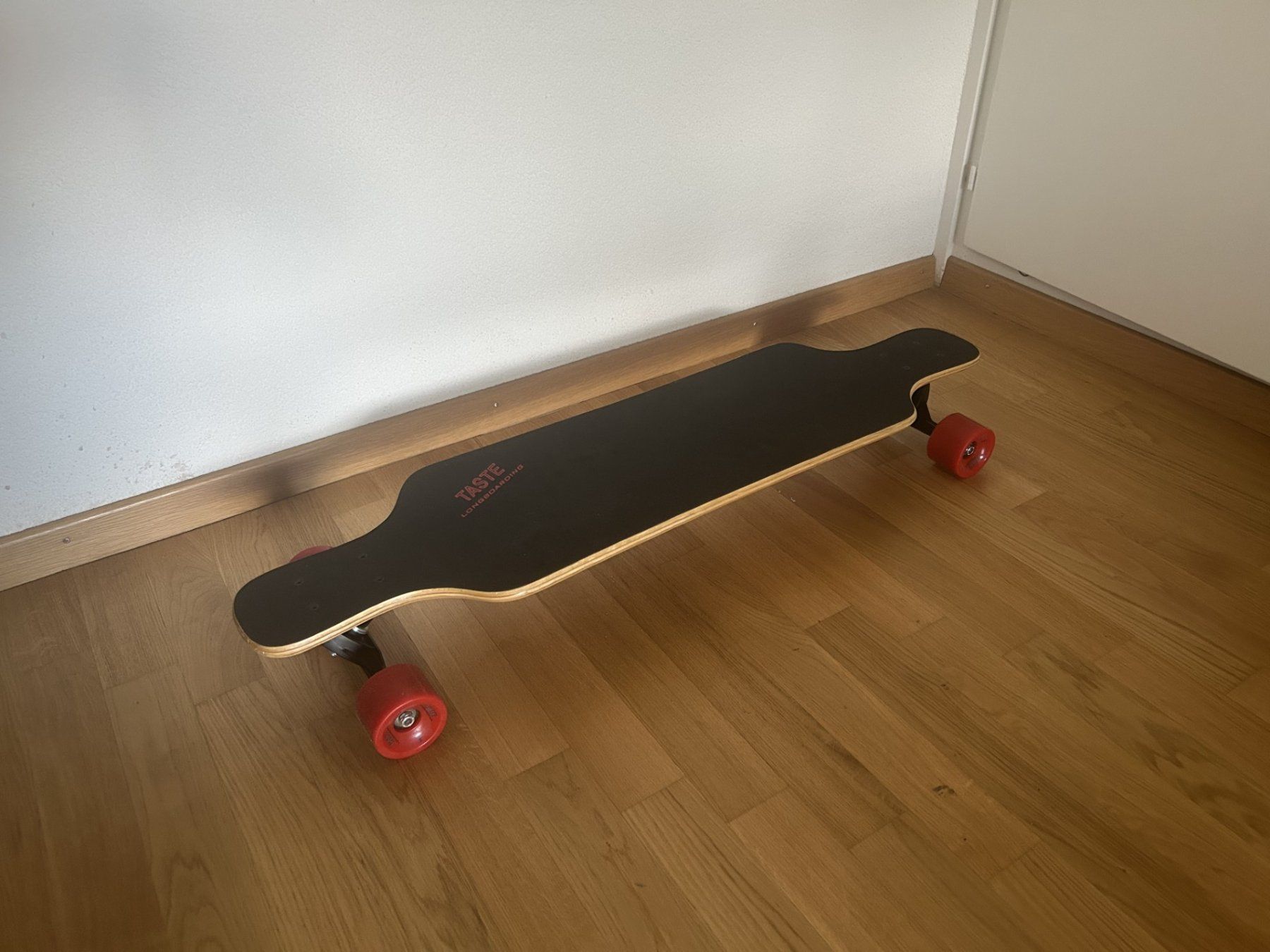 Skateboards: Taste Longboard – Usato da Thun venduto da o_wittwer