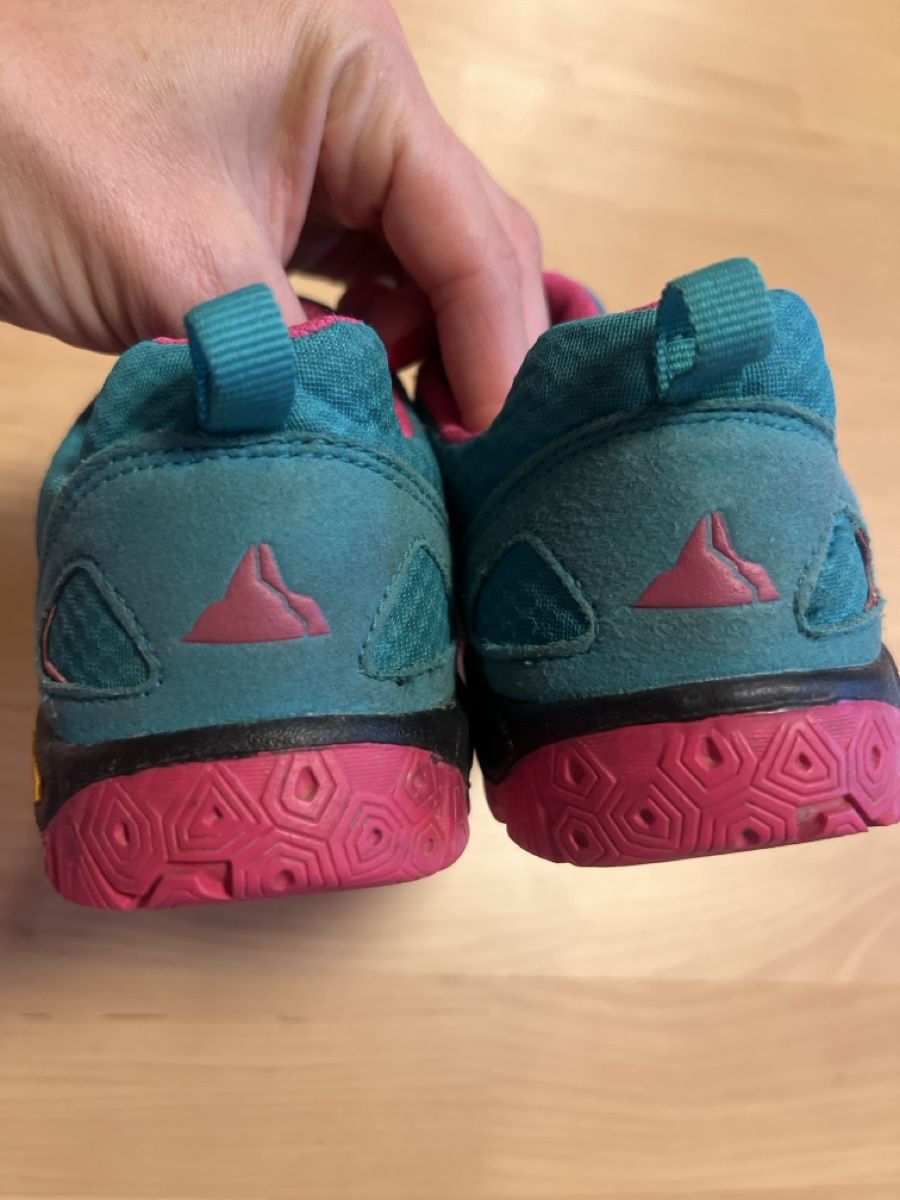 Schuhe für Mädchen: Mädchen Outdoor Schuhe Gr.33 – Gebraucht aus Laufen von Nachlasverkauf 3
