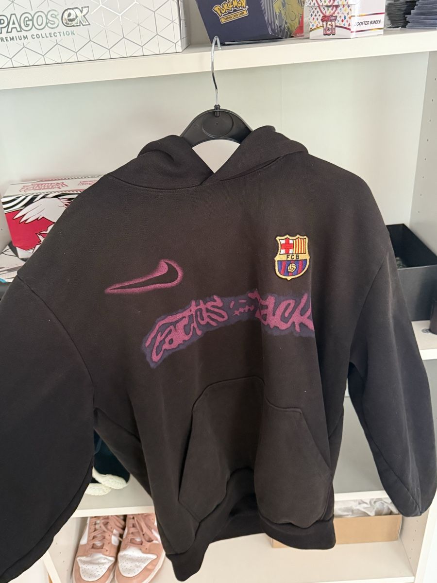 Maglioni & Felpe: Cactus jack X Barcelona – Usato da Bellinzona venduto da fer_7yyc