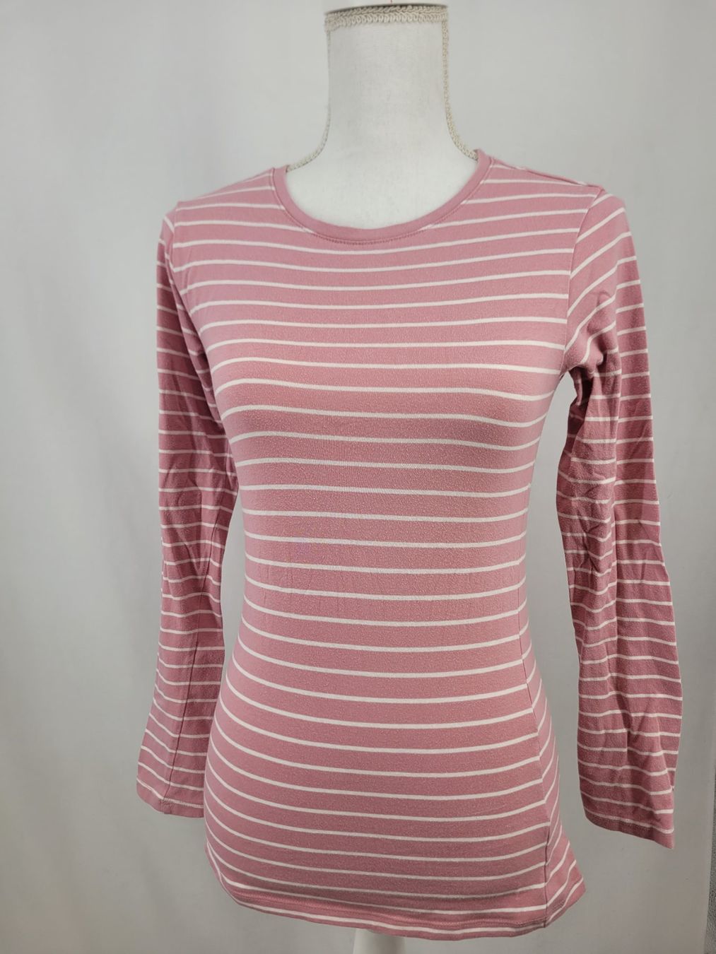 Primark Tops: PRIMARK Haut stretch rose – Gebraucht aus Lausanne von PlusValue_Lausanne