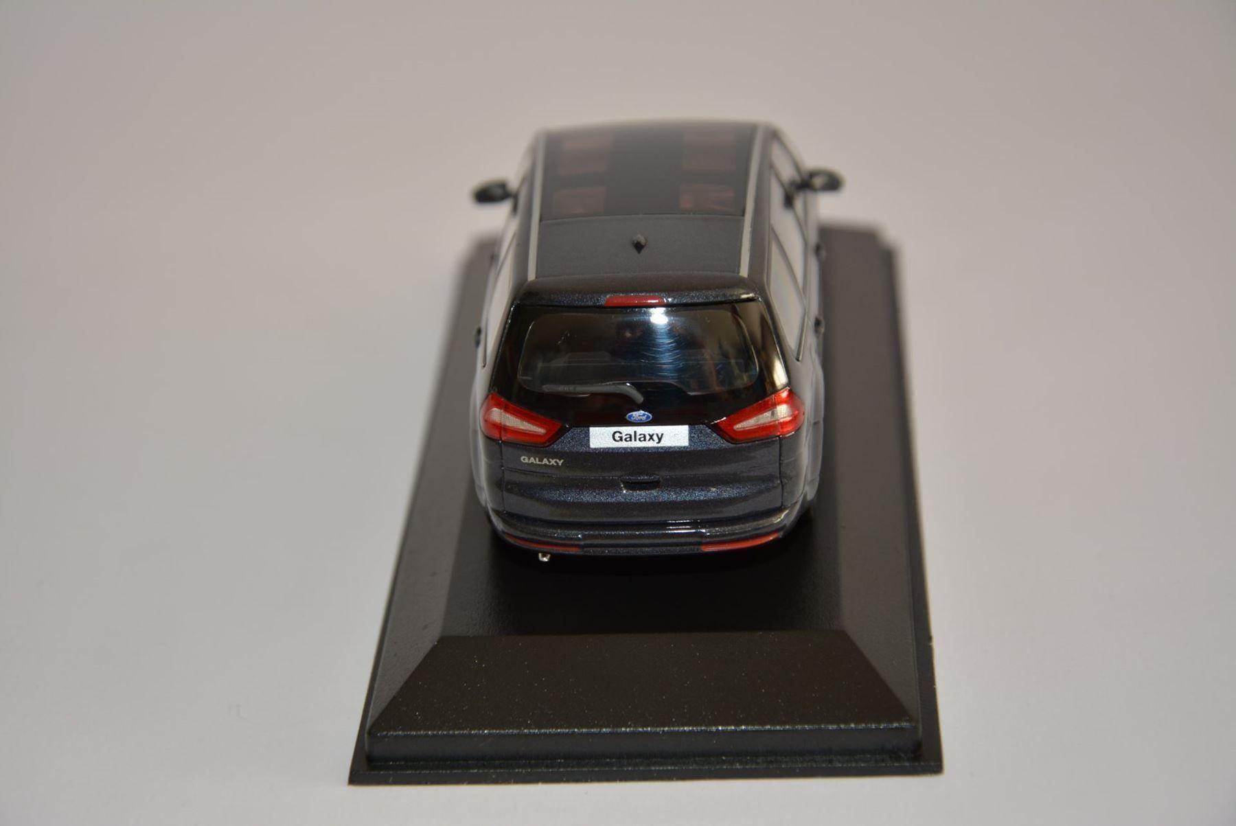 Ford Modellini d'auto: Ford Galaxy , Minichamps , 1:43 – Nuovo e nell'imballaggio originale da Goldach venduto da Feivel9 7