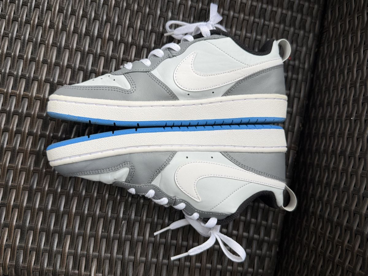 Nike Scarpe da donna: Nike Sneaker grau weiss Grösse 38  – Usato da Münchenstein venduto da sof_8vcz 1
