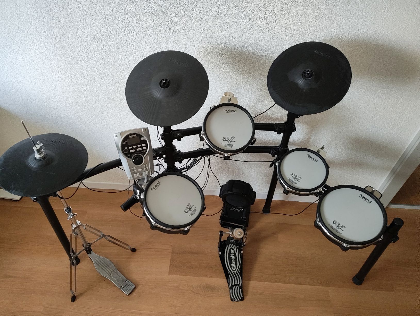 Roland Musikinstrumente: Roland V-Drums TD-11 Electronic Drum Kit with Stool – Gebraucht aus Kreuzlingen von fix_wx75 4