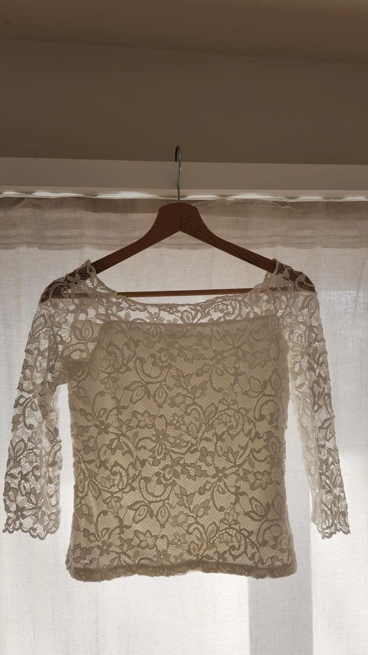 Top: Weiss Spitzenbluse für Winter. Promo – Usato da Zürich venduto da syl_bhd2