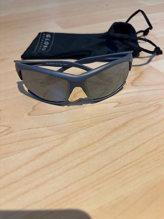 Occhiali & Lenti: Kinder Sonnenbrille  – Usato da Lengnau BE venduto da hs67