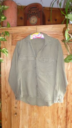 Olivfarbene Leinen  Bluse Gr M ONLY mit Knöpfen