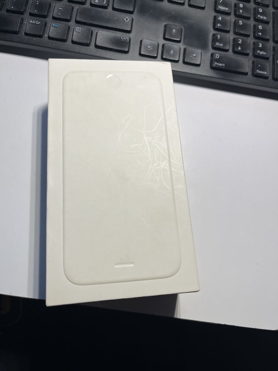 Apple Telefoni cellulari / Smartphones: Scatola iPhone – Usato da Chiasso venduto da fairy81