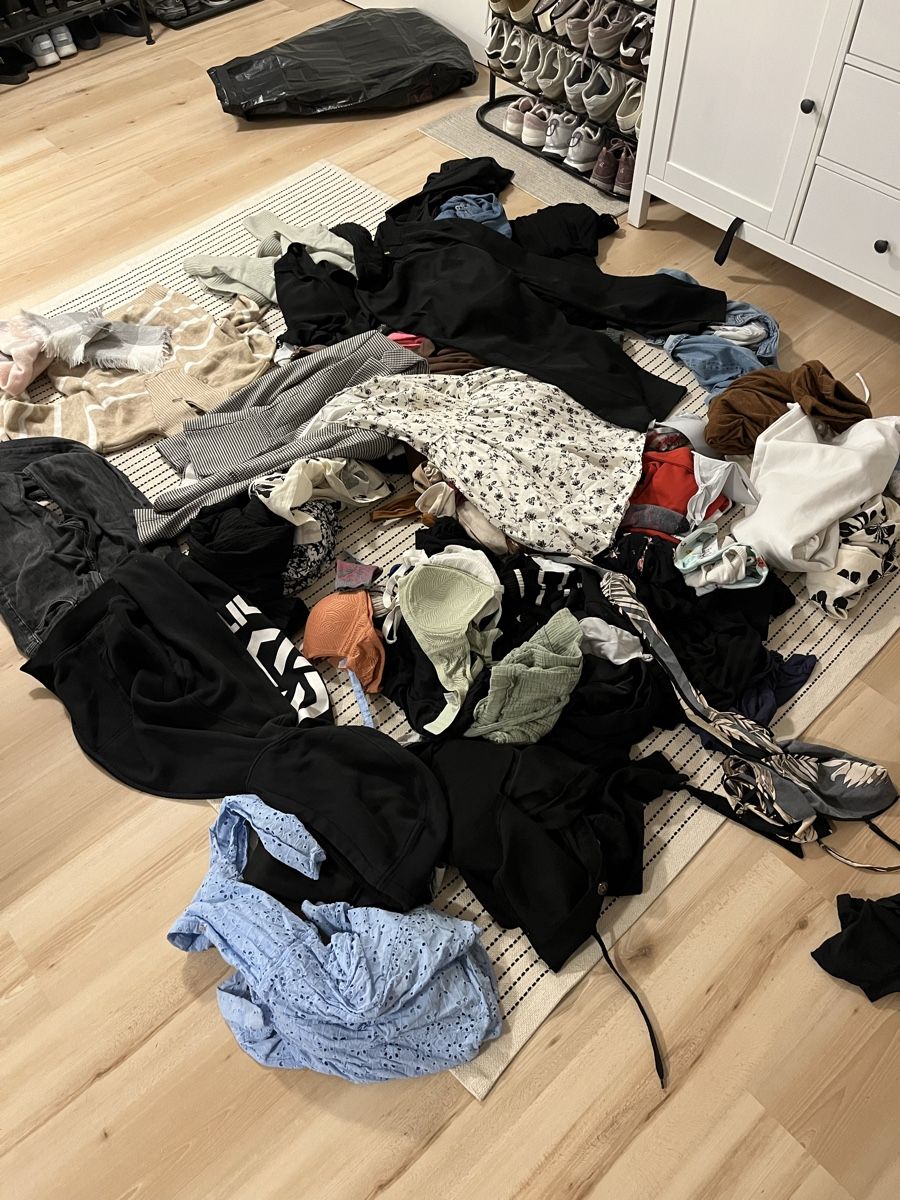 Lots de vêtements: Kleider aller art – D'occasion à Teufen AR par gia_lk2f 1