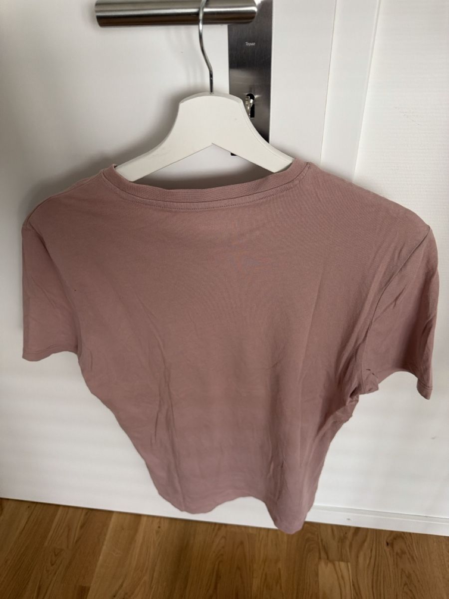 New Look T-shirt: New Look T-Shirt, Grösse M, – Nuovo (secondo la descrizione) da Binningen venduto da stu_mb7k 1