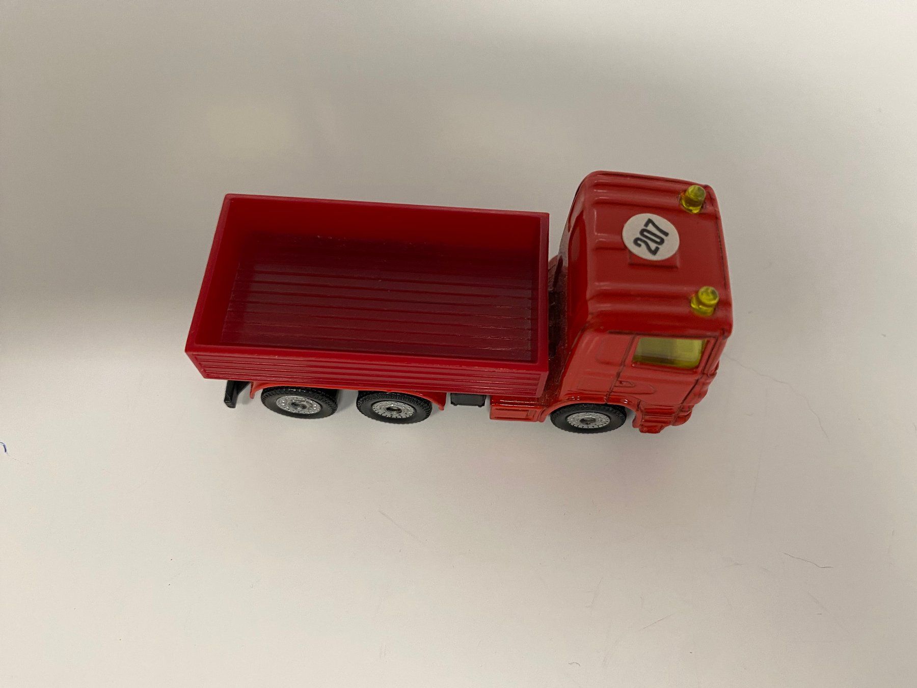 Siku Modellini d'auto: LKW mit Pritsche SIKU 207 – Usato da Kerzers venduto da tisyayasuBE 2