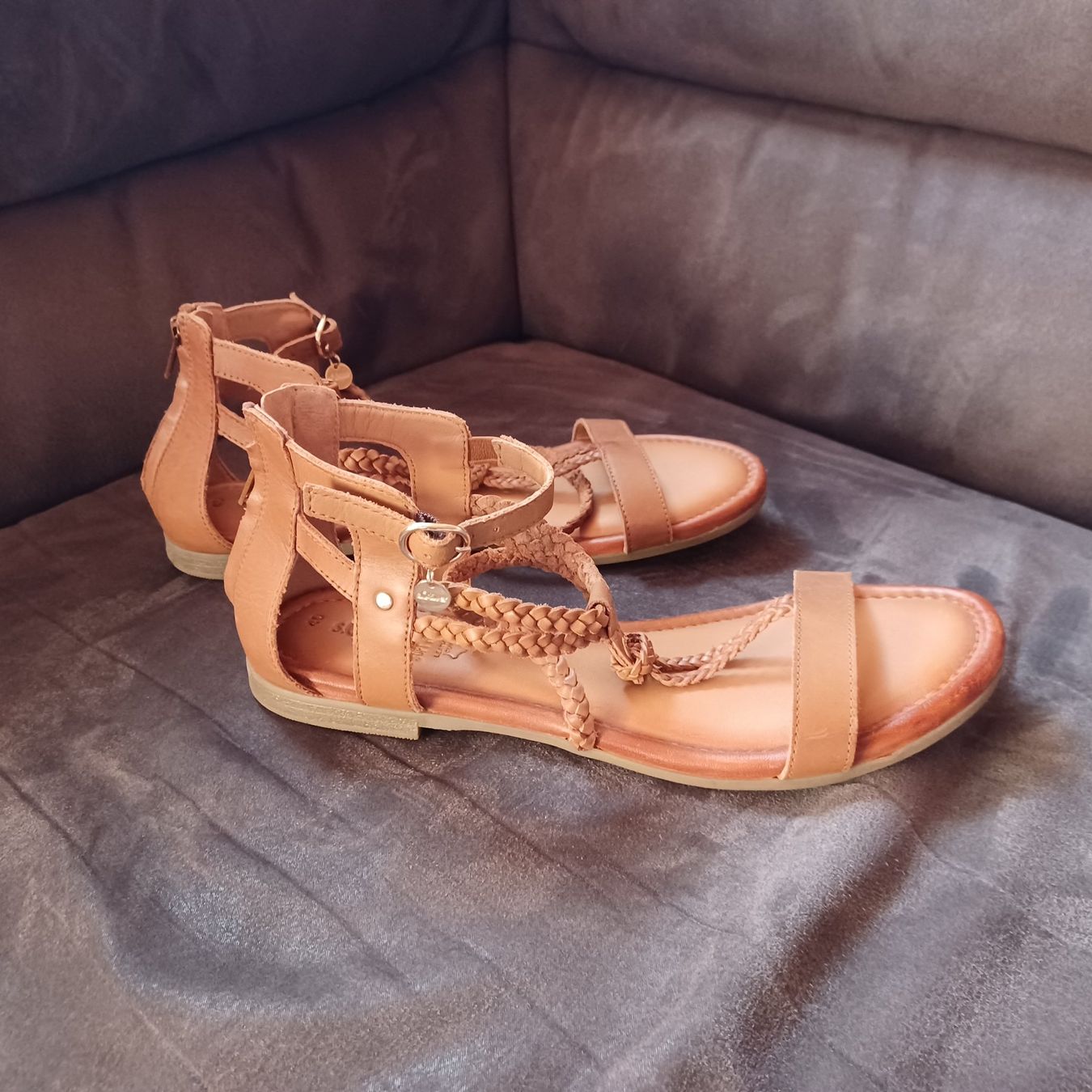 Scarpe da donna: Sandalen Gr.40 – Usato da Hergiswil LU venduto da Wasserman8 1
