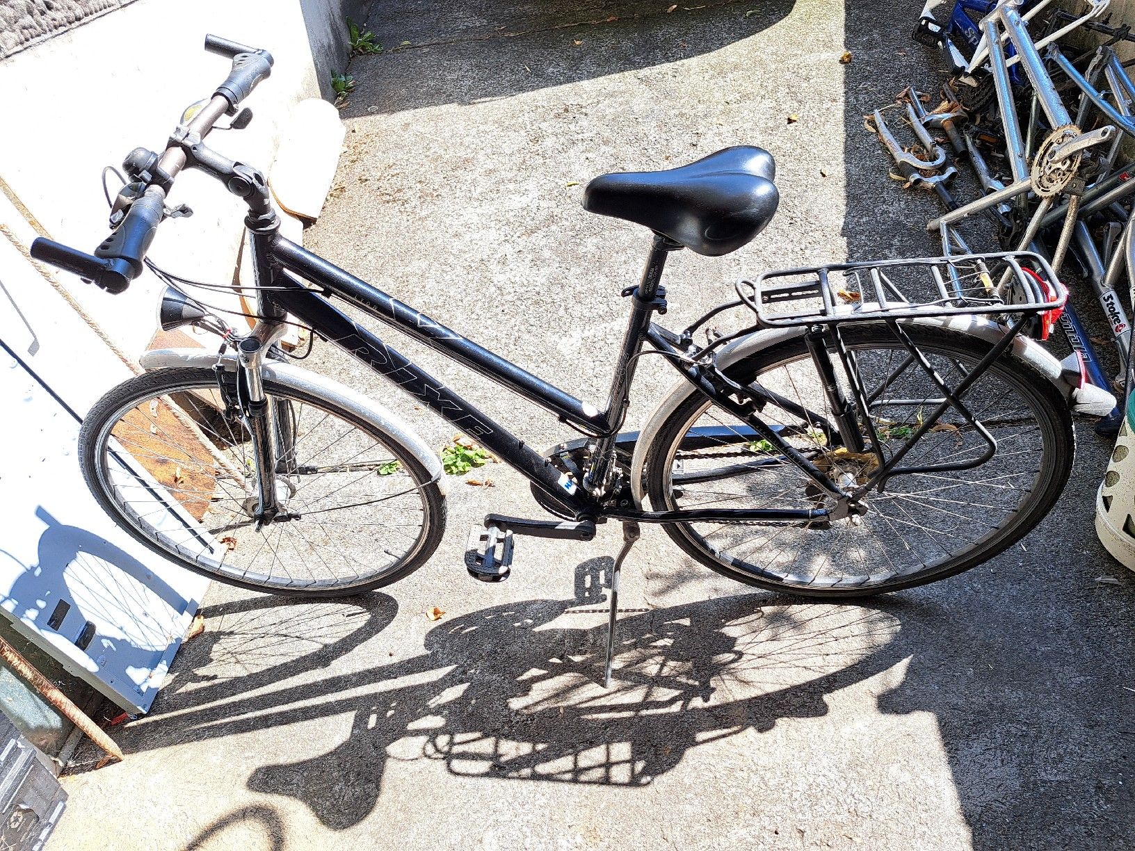 Rixe Vélos: Damenvelo Rixe schwarz  – D'occasion à Pratteln par mab_f2fz 1