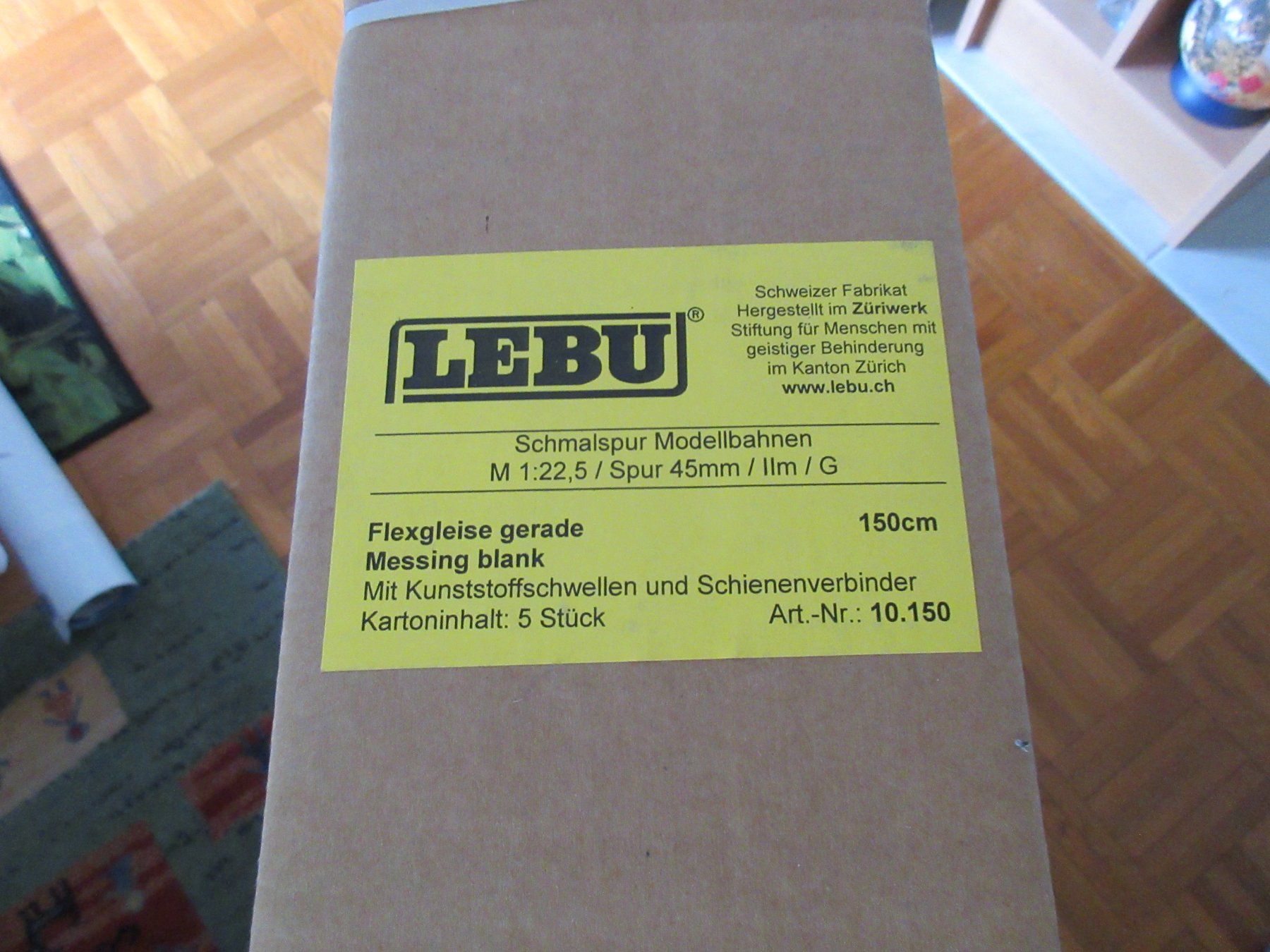 Modellini di ferrovie: LEBU 10.150 Flexgleis Messing 150 cm noch Originalverpackt – Nuovo e nell'imballaggio originale da Daellikon venduto da Ebuffi