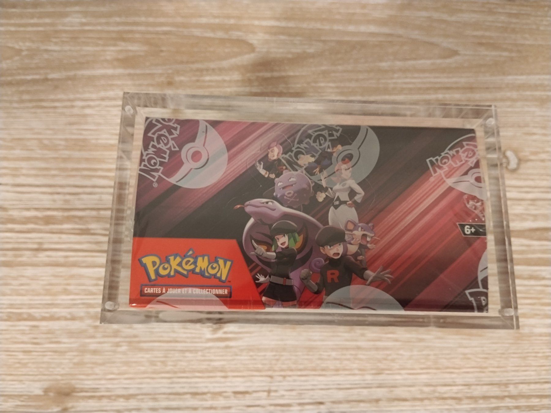 Pokémon Carte collezionabili: Pokémon Rivalités Destinées: display FR + acrylique – Usato da Palézieux-Village venduto da oufoux08 1