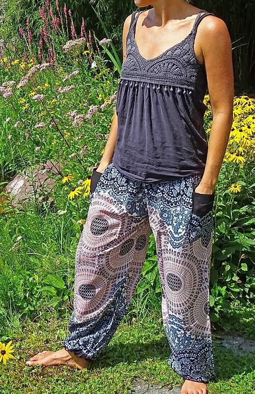 Pantaloni: Luftige und leichte Pumphosen NEU – Usato da Oberwil b. Zug venduto da Temuera 1