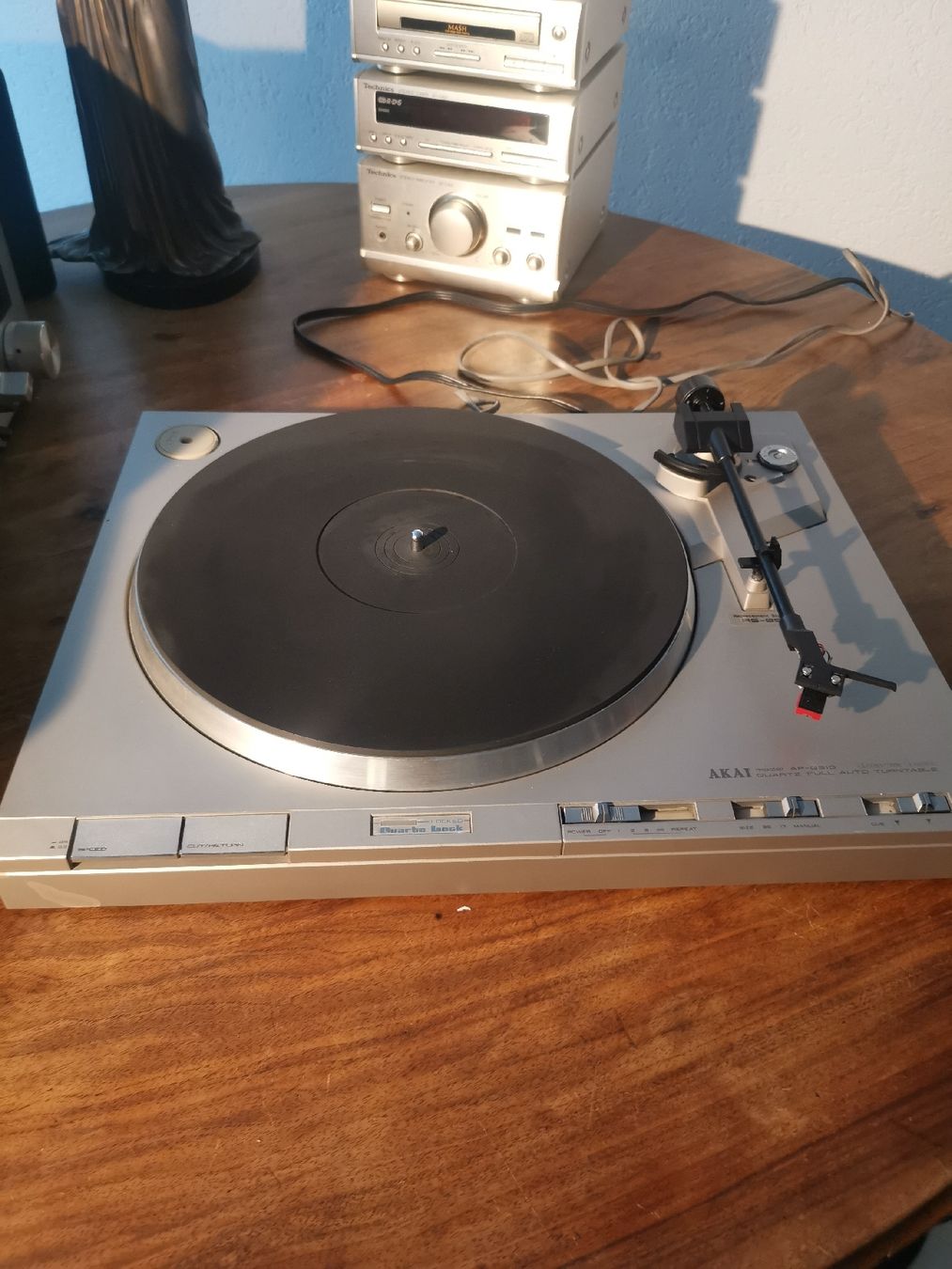 Tourne-disques: AKAI AP-Q310 tourne-disques – D'occasion à La neuveville par Madmax1979