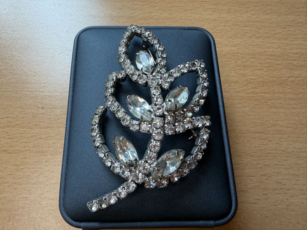 Spille & Fermagli: Vintage Kristall Strass Blatt Brosche – Usato da Lamone venduto da LaCantinaMagica 7