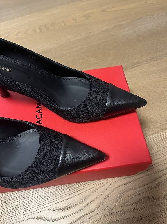 Damenschuhe: Salvatore Ferragamo  Pumps 8.5  – Gebraucht aus zug von Daniil23 3